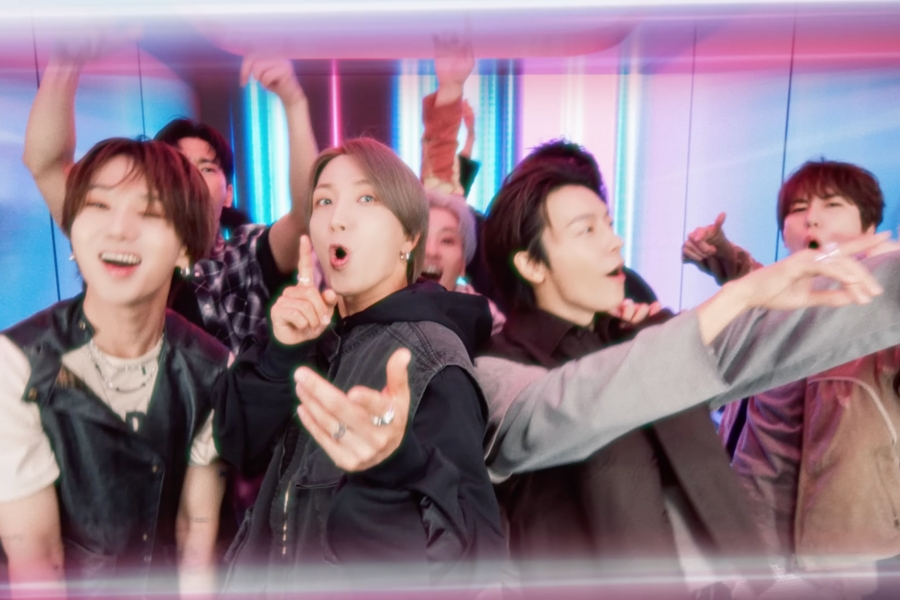 soompi's tweet photo. WATCH: #SuperJunior Says It's "Show Time" In Exciting MV Teaser For New Single
https://t.co/lb4xwaUJn4 https://t.co/82hHiROntN