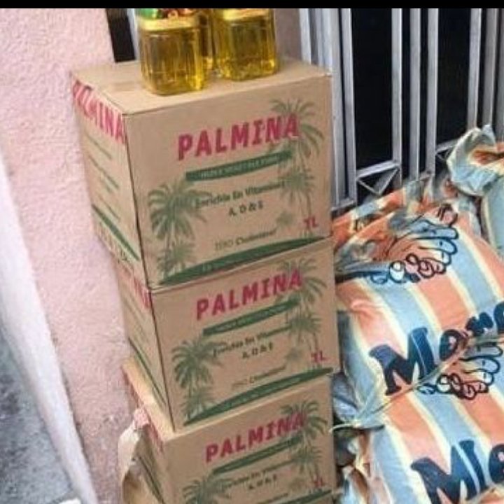 F_isaacLisamba's tweet photo. Nous avons apporté notre aide alimentaires à l'orphelinat #Saint_Charles vivres frais et tant d'autres ont été donnés. https://t.co/osWXP14JG1