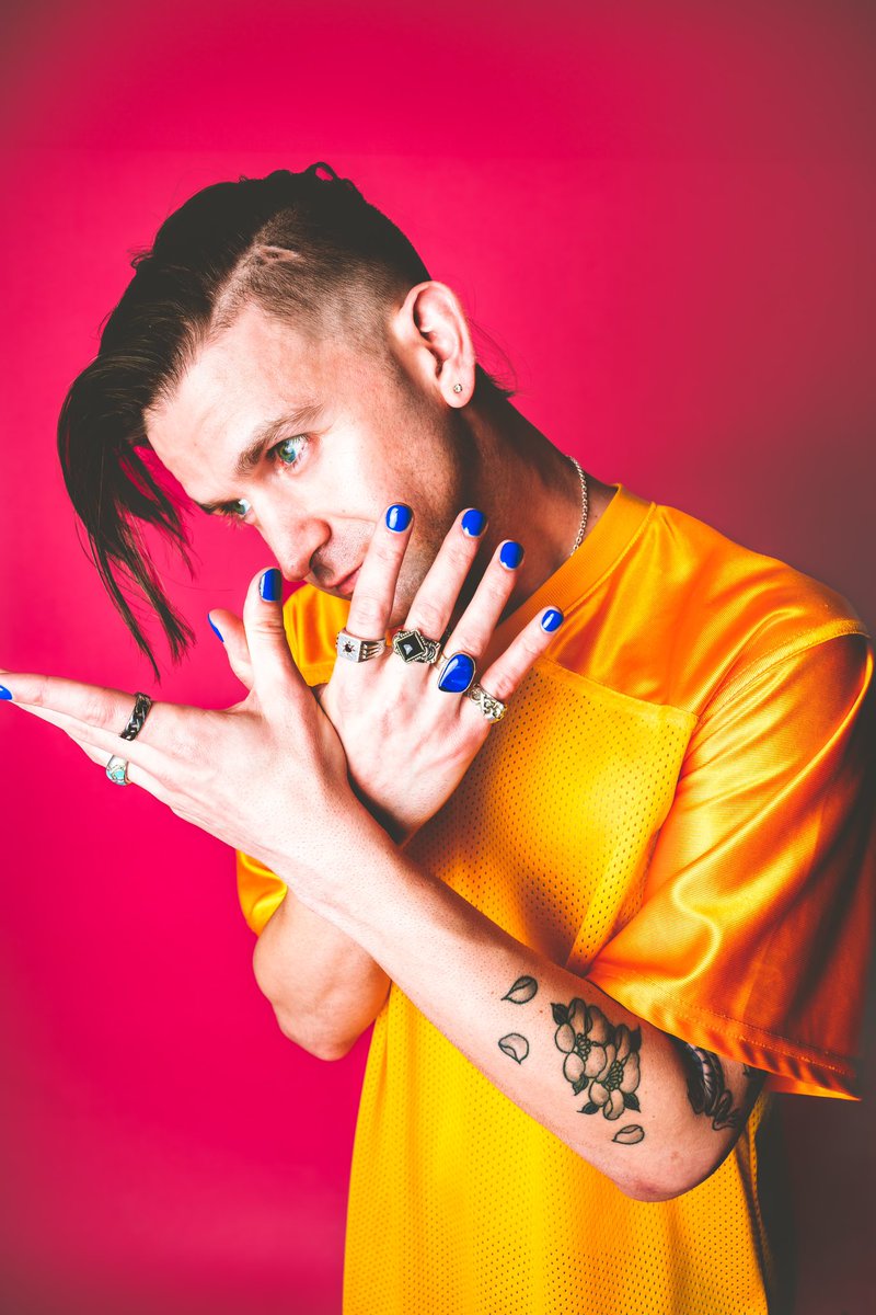 FlyRightmusic's tweet photo. New song dropping 6/14 !!! https://t.co/0otzJnACCd