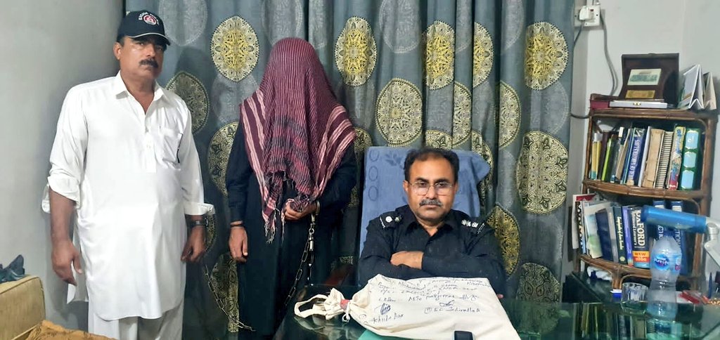 dr_atta77's tweet image. Excise &amp;amp; narcotics police arrested Muhammad Shiraz from Johar Chowrangi &amp;amp; 2 KG of Charas was seized, case has been registered against accused FIR # : 10/2024 dt 9.6.2024. #NarcoticsCrackdown