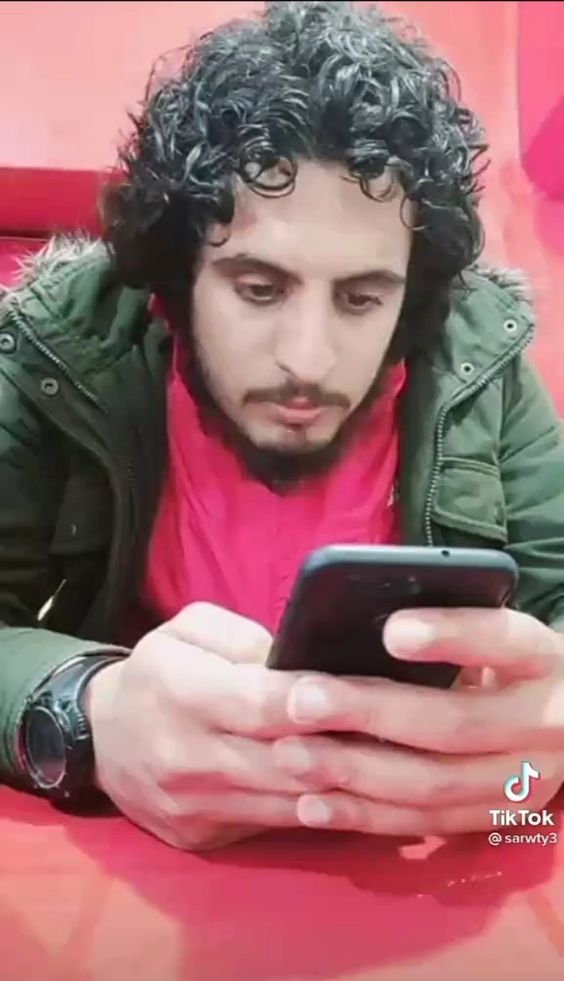 rima_allaham123's tweet photo. #Sarout
Our unforgettable icon and hero of the #Great_Syrian_Revolution
May Allah reward him with Jennah (Paradise)
#Syria is still suffering. https://t.co/4ewJcmghpn