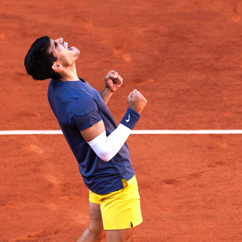 Tennis's tweet photo. 2022 US Open 🏆
2023 Wimbledon 🏆
2024 Roland Garros 🏆

🇪🇸 Carlos Alcaraz has won his *third* Grand Slam title at Roland Garros, defeating Alexander Zverev in the final, 6-3 2-6 5-7 6-1 6-2. 💥

At 21, he's the youngest man EVER to win a Grand Slam title on hard, grass AND clay: