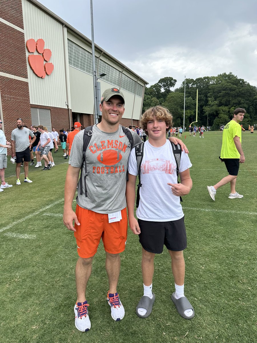 C0dyCowan's tweet photo. had a GREAT camp at @ClemsonFB this weekend. Won the FG comp. i would like to thank all the staff and players for making this possible. Can’t wait to be back!!
@WillGilchrist5 @CoachZacEllison @GroveRecruits @HgroveFootball @Justin_DeShon @NwGaFootball https://t.co/9yMqjhzWdv