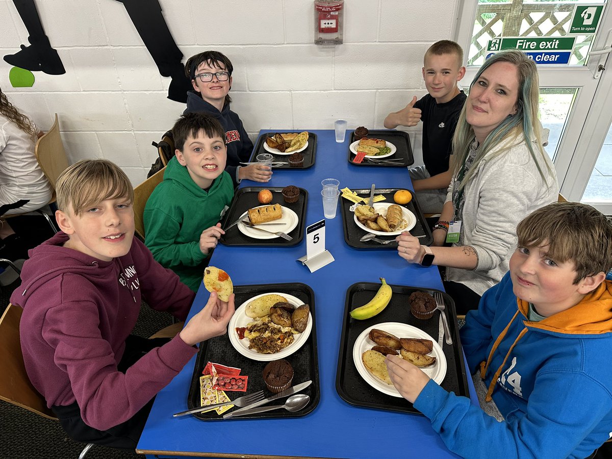 The final dinner at PGL!