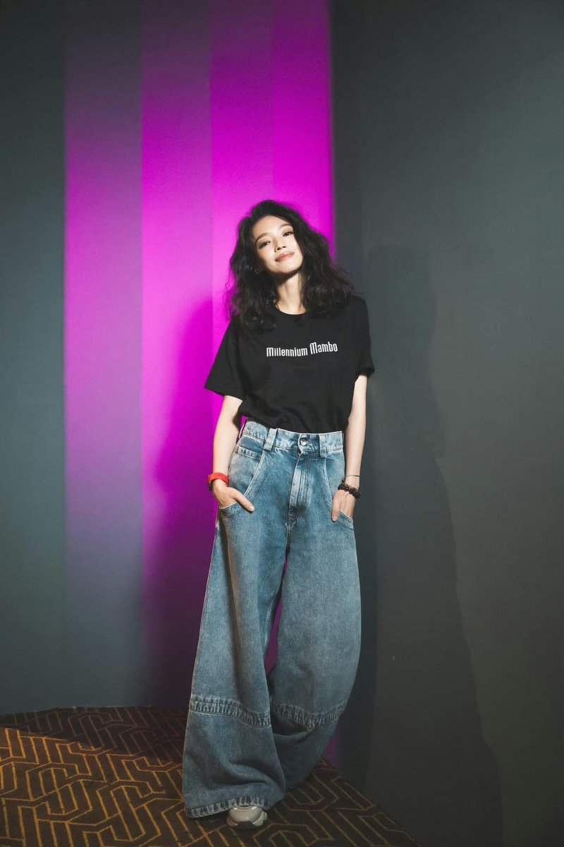 taesdawn26's tweet photo. shu qi at the screening event of millennium mambo 4k restoration https://t.co/5mcTUXD6aJ