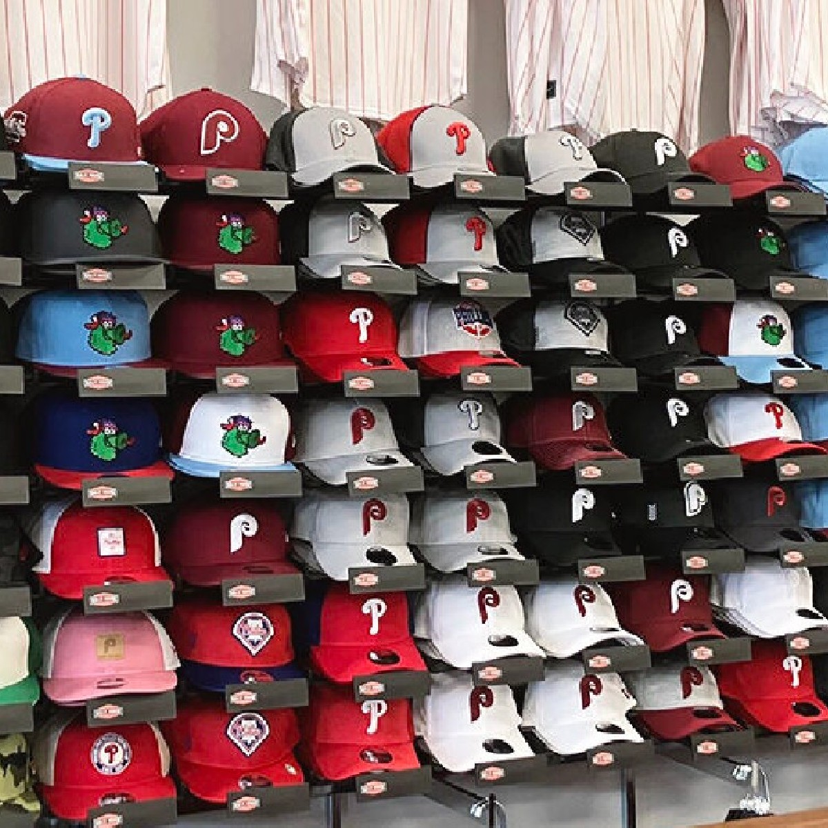 Rally_House's tweet photo. We're loving the look of these hat walls at our stores π Who knew a wall of hats could bring so much happiness? β
β
Gear up today and shop all hats online or in-store at Rally House!β
#HatGoals #ShopNow #HatWall https://t.co/2gfMo9mlbG