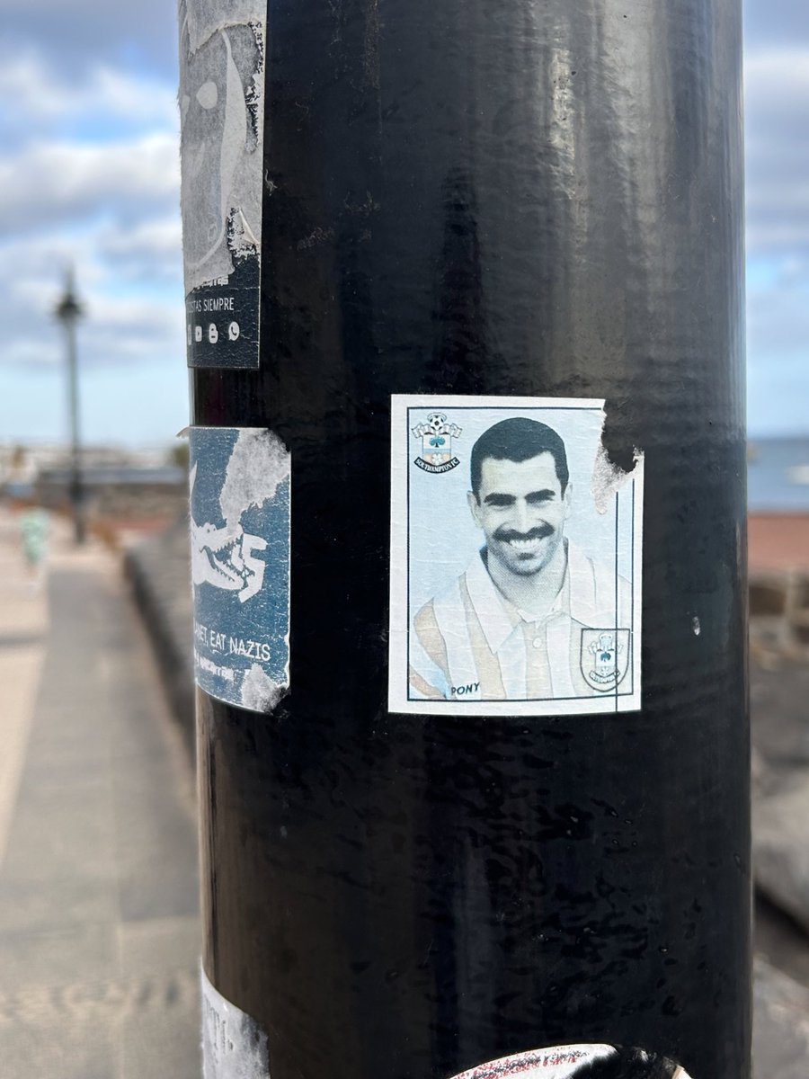 ChrisSergeant4's tweet photo. Big fan of finding football stickers out in the wild - great to see the legendary @FrannyBenali is big all over Playa Blanca in Lanzarote, St Pancras station and Stansted airport! https://t.co/LfQ4RBDNZV
