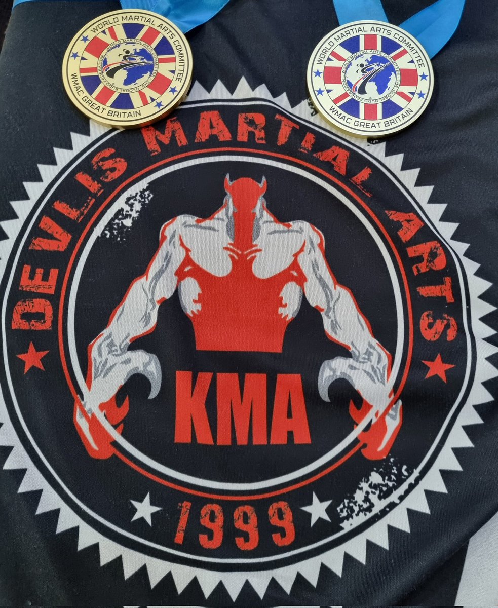 RobKMADevils's tweet photo. Proud coach of all my Devils on the great  skills,fitness and technique.
Well done to you all
Good to see the new novice fighters  doing well on there first steps of there journey
And l bagged a  Gold in the vets point &amp;
Gold mens 18-34 continuous
Devils
Gold 11
Silver 4
Bronze 3 https://t.co/0idIkag9I2