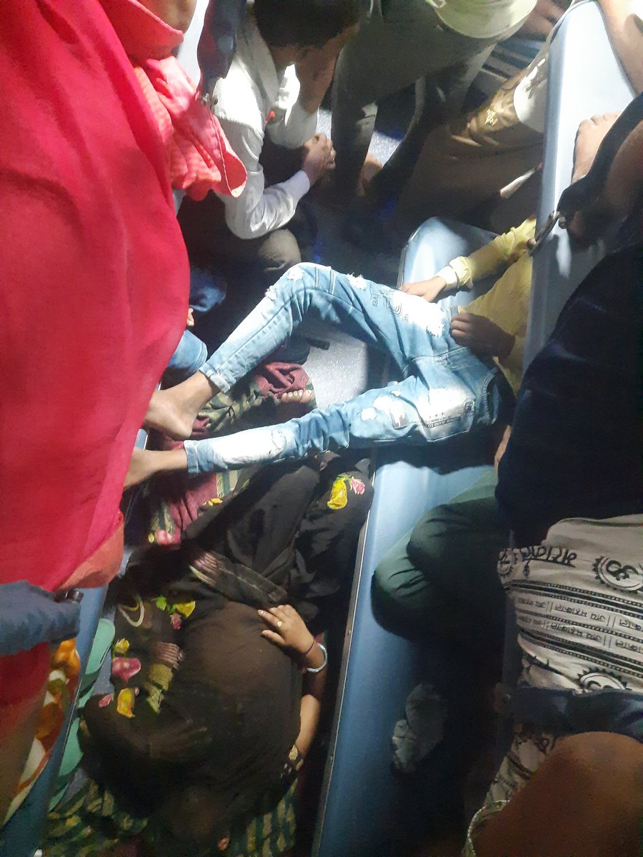kapsology's tweet photo. Hello @NitishKumar, you are going to be equally responsible for all the suffering of the people of Bihar in Indian Railways along with @AshwiniVaishnaw 

https://t.co/EqzUUri0Vc