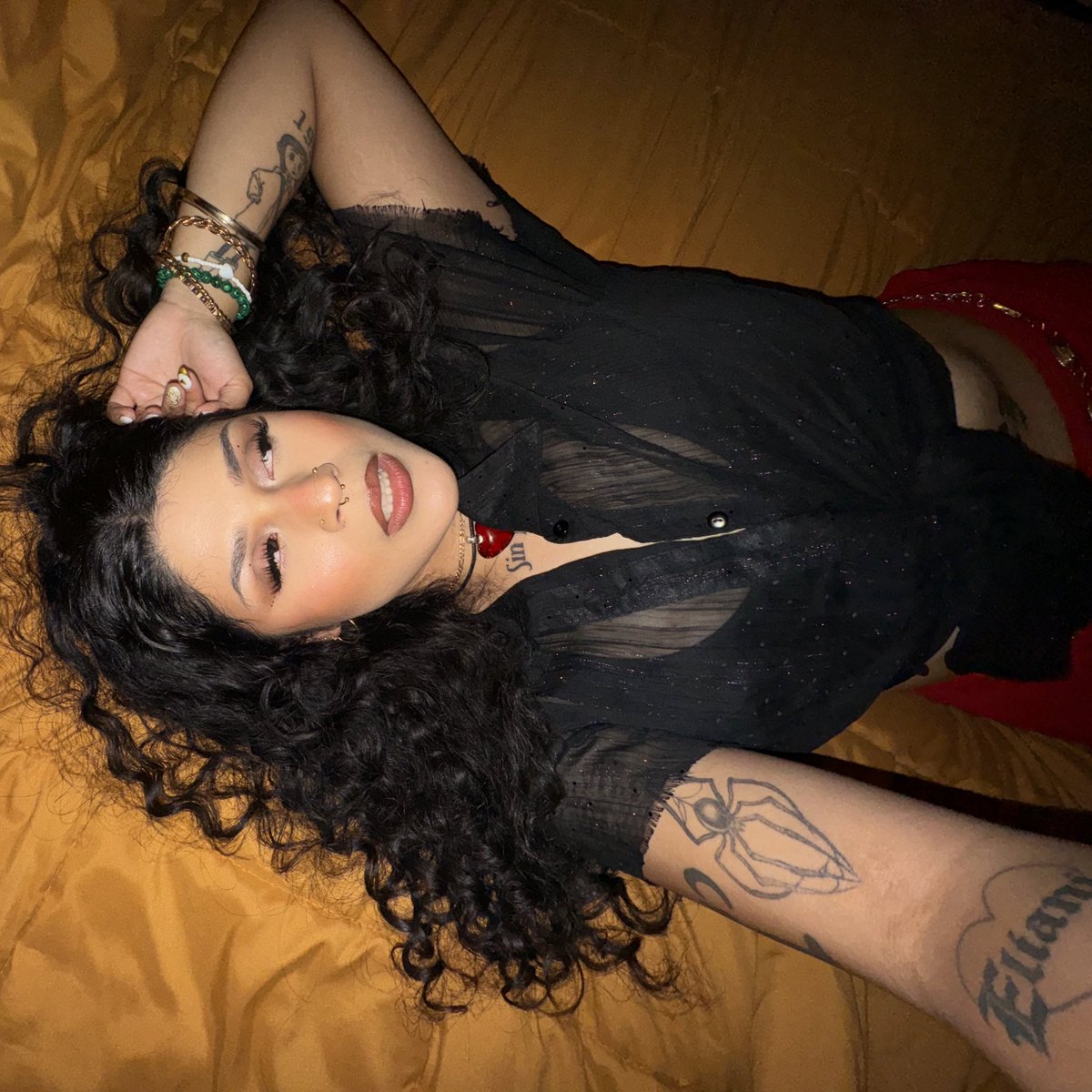 seriouslyylizz's tweet photo. #NewProfilePic https://t.co/qpJPaE4ubK