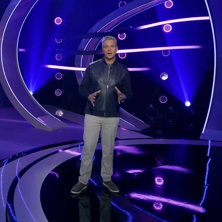 AndrewAlerts's tweet photo. the Xbox showcase was cool but having these execs talk at my about how much they value their studios, developers, and partners felt super weird and gross https://t.co/z9IfG5lhhU