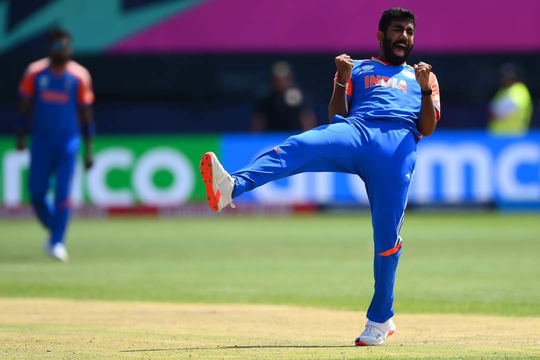 Dharmbiryaduva1's tweet photo. चेक द ग्रेट इंडिया
       🇮🇳🇮🇳        
 ❤️❤️❤️❤️
#INDvsPAK #bumrah #rohitsharma @Jaspritbumrah93 @imVkohli @msdhoni https://t.co/q8zjWGNjmx