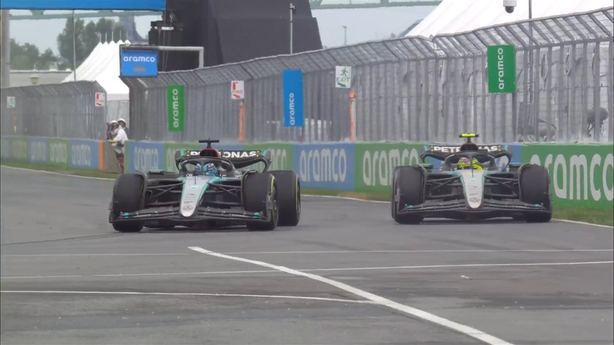 F1's tweet photo. LAP 68/70 

Mercedes ⚔️ Mercedes 

And Russell dives down the inside at the final corner and retakes P3 off Hamilton 🤯

#F1 #CanadianGP https://t.co/XgXCmXVZb3