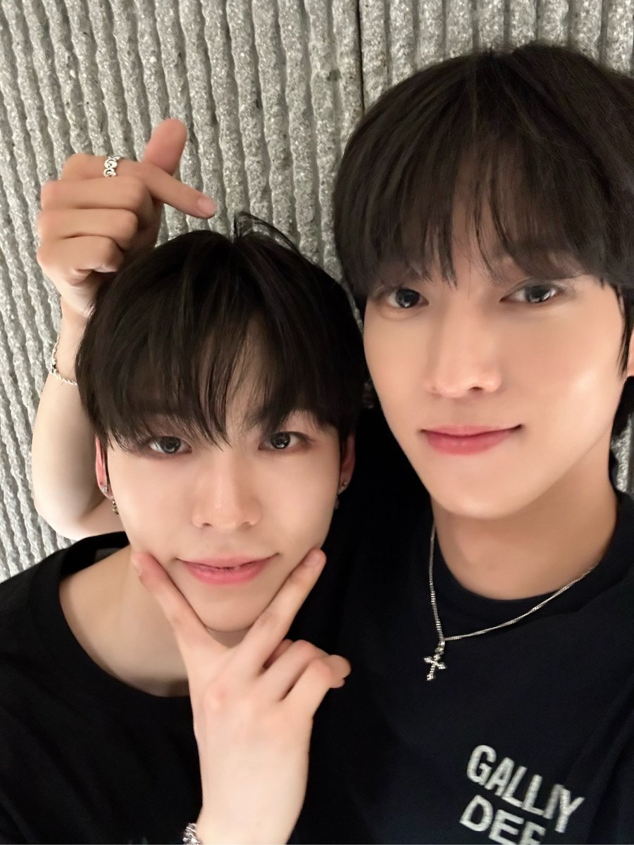 soymilkdn's tweet photo. 캠죠 과거사짇 볼때마다 울컥울컥헤요.. https://t.co/P1N4DwPGXy