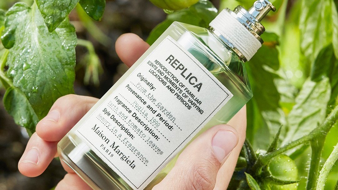 Momihael1100's tweet photo. 💚ปกติจิ๋วแบรนด์นี้ขายกัน 6-7 ร้อยนะคะ
มินิ Replica  From The Garden EDT 7ml (หัวแต้ม)
กลิ่นสดชื่นผ่อนคลายของสวนหลังบ้าน
แนวอโรมาติก เอิร์ธโทน หวานสดชื่น ดอกไม้เบาๆ
วู้ดดี้เบาๆ  โน้ตเด่นคือ ใบมะเขือเทศ ส้มจีน
ดอกเจอร์เรเนี่ยม และใบพิมเสน หอมผ่อนคลายสุดๆ

🆂🅰🅻🅴 450 มี 5 อัน