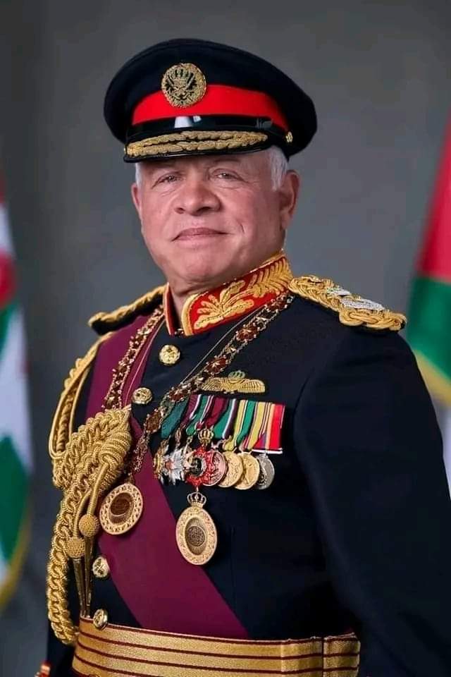 محمد خير القور (@jy1raxbqaw8nzfp) on Twitter photo يزهو بك المهد والأنوار مشرقة لله درّك هذا الوجه ربّاني
ولو رأتكَ وحوشُ الغار لابتسمـت من شدّة الحسن في حب وتحنان فكل عام وانت بألف خير يا سيدي حفظك الله ورعاك ❤️
#على_العهد25
<a href="/KingAbdullahII/">عبدالله بن الحسين</a> يزهو بك المهد والأنوار مشرقة لله درّك هذا الوجه ربّاني
ولو رأتكَ وحوشُ الغار لابتسمـت من شدّة الحسن في حب وتحنان فكل عام وانت بألف خير يا سيدي حفظك الله ورعاك ❤️
#على_العهد25
<a href="/KingAbdullahII/">عبدالله بن الحسين</a>