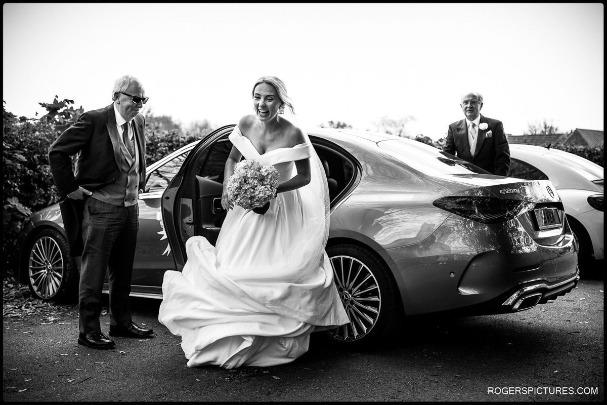 Harriet arrives at church to marry Stew at All Hallows Church in Retford.
rogerspictures.com/hazel-gap-wedd…