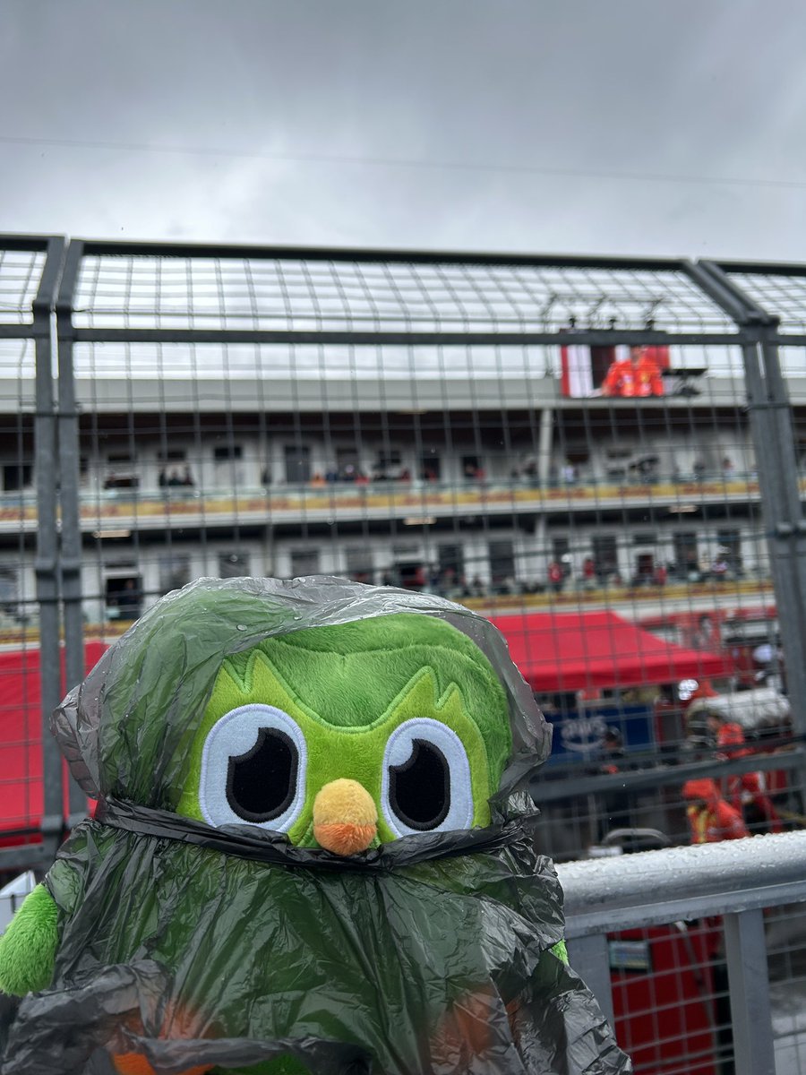 duolingo's tweet photo. don’t worry i came prepared #f1 #CanadianGP https://t.co/lmEuG2SFpx