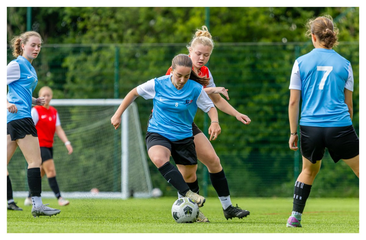 PeteKinsella69's tweet image. A few snaps from yesterday’s @G2CollegeSoccer trial event in London.
Some talented players on display who are aiming to continue their soccer and education journey in the USA

#Opportunity
#StudentAthlete
#Go2Community

🇬🇧⚽️🇺🇸☀️