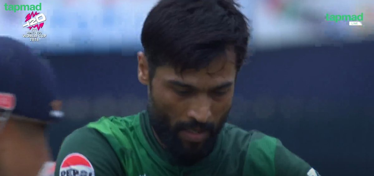 Nabil_Ahmed___'s tweet photo. MOHAMMAD AMIR STRIKES NOW. RISHBAH PANT GONE 🔥🔥🔥

#tapmad #HojaoADFree #T20WorldCup #INDvsPAK https://t.co/aaC5Gde2gO