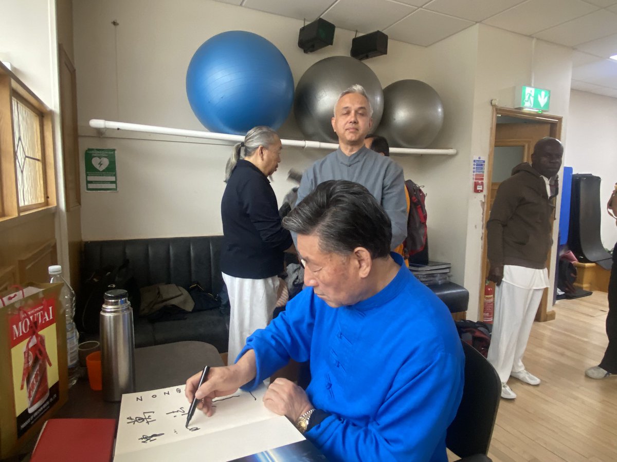 harmoni5e's tweet photo. Amazing day with CHEN XlAO WANG - @chen_taijiquan https://t.co/Z4Tft2TirY