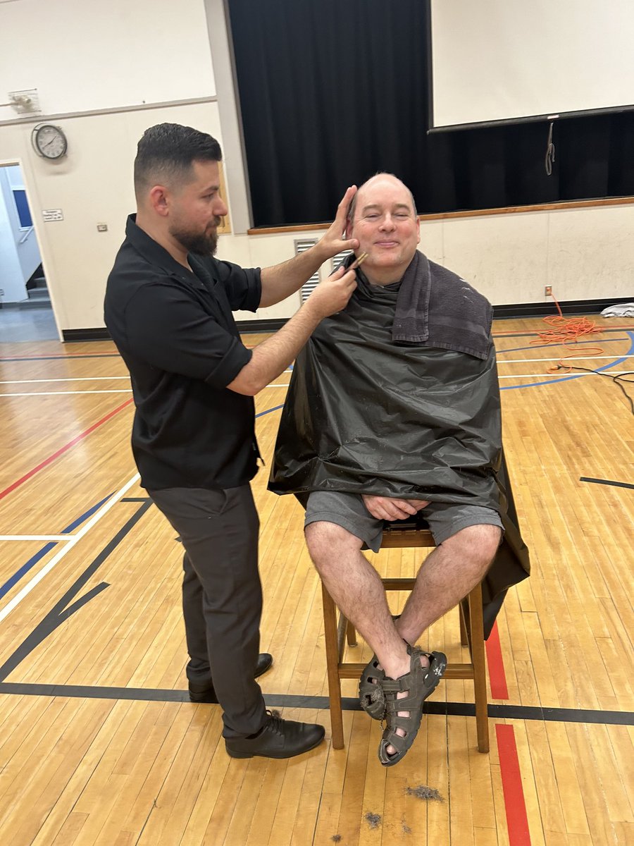 EcoleInman's tweet photo. From this to that.  Mr Maclean stepped up when the school reached its fundraising goal of 10,000 at the jog-a-thon. Thanks PAC for your work for our students. #fundraising #shaveitoff @burnabyschools https://t.co/gxSfjZgWSi