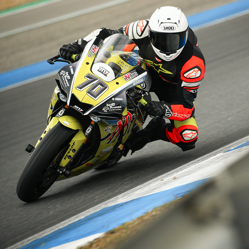 CIRCUITOESTORIL's tweet photo. Nos dias 8/9 Junho...
Todos os caminhos foram dar ao Circuito Estoril para o CNV II e Paddock Motofest
Mais informação em:
https://t.co/qHCDikY161
Foto: @kezman.photography
#CNVmoto #IPDJ #FMP #CE #CircuitoEstoril #MCE #MotorClubeEstoril #DunlopMoto #Motoval #paddockmotofest https://t.co/9q7eOXG2Yx