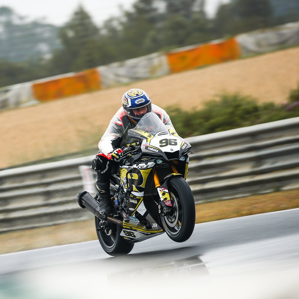 CIRCUITOESTORIL's tweet photo. Nos dias 8/9 Junho...
Todos os caminhos foram dar ao Circuito Estoril para o CNV II e Paddock Motofest
Mais informação em:
https://t.co/qHCDikY161
Foto: @kezman.photography
#CNVmoto #IPDJ #FMP #CE #CircuitoEstoril #MCE #MotorClubeEstoril #DunlopMoto #Motoval #paddockmotofest https://t.co/9q7eOXG2Yx