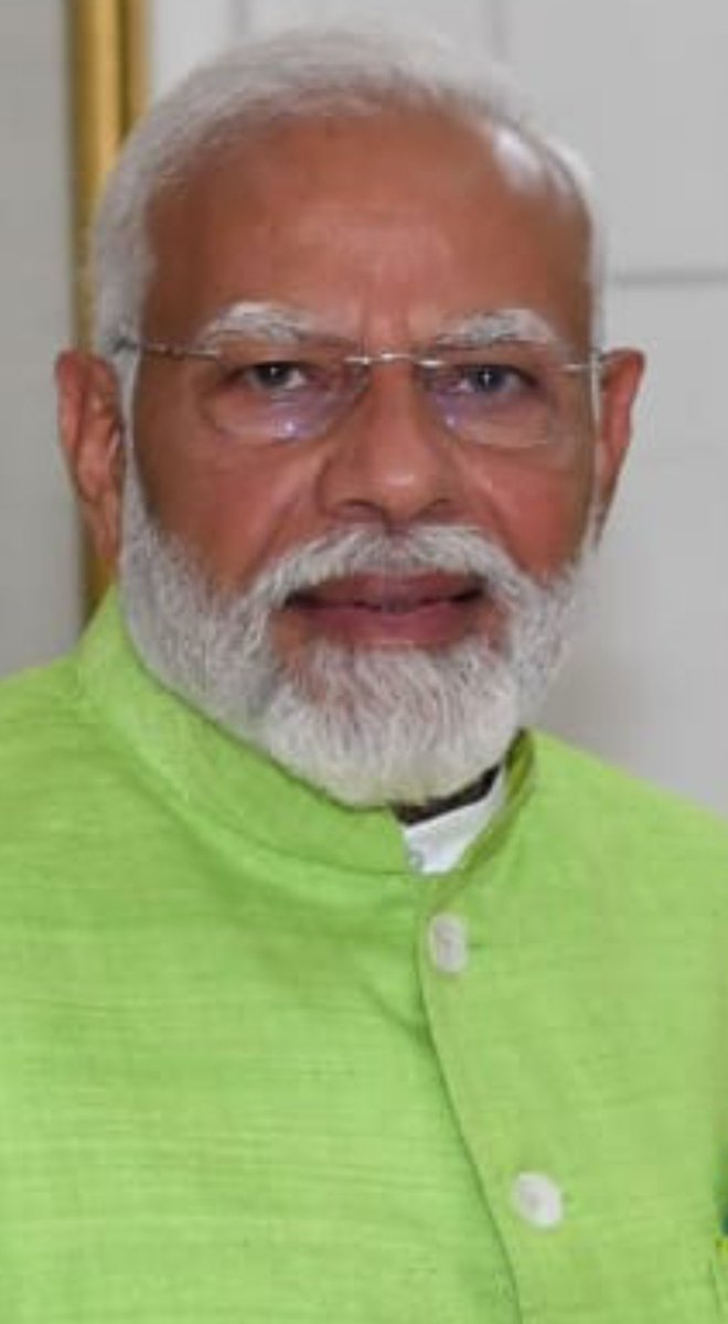 Dinesh_kumar913's tweet photo. नरेंद्र मोदी जी.....भारत के प्रधानमंत्री के रूप में तीसरी बार शपथ लेने पर हार्दिक बधाई एवं शुभकामनाएं। https://t.co/JTnVc5GQ7P