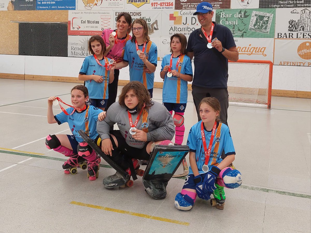 HOQUEI PATINS I El Fem-11 del Patí Vilafranca, subcampió de la Copa Catalana. A les semifinals, el conjunt penedesenc va derrotar el Castellar (6-5), però a la final va perdre davant el potent Palau (2-9). La Copa es va jugar a l'Espluga de Francolí