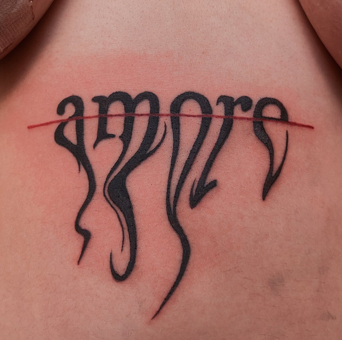 wtfihelluar's tweet photo. sim, I did it again bitches.
#autotattoo #autotatuagem #tatuagem https://t.co/0xsW8atpZR