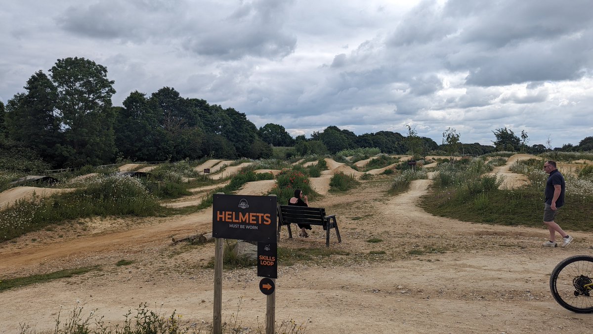 Andy Hodson tweet media