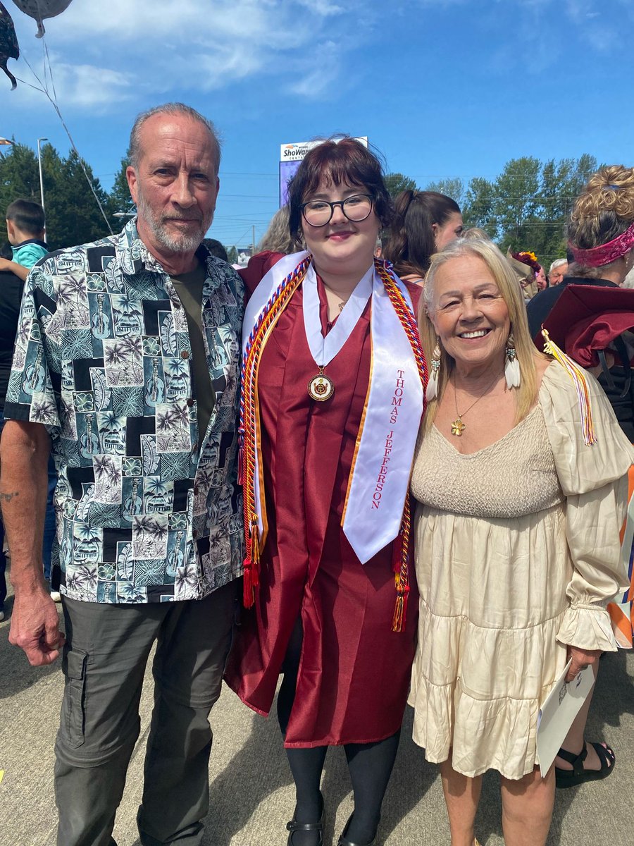 FWPS210's tweet photo. The journey to college and career begins now for our TJHS graduates. 🚀@TJHSRaiders #Classof2024 #RaiderGrad https://t.co/jsVmktNFpw