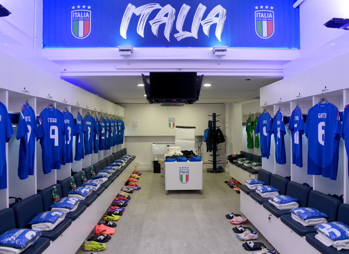 TennisITA_'s tweet photo. ✅ Tout est prêt ! 

#VivoAzzurro 🇮🇹 #ITABOS https://t.co/kH2kolSz0A