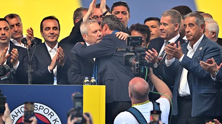 Bir tek sapoga-ceza kaldı “barışsınlar yhaa😢”  listemizde