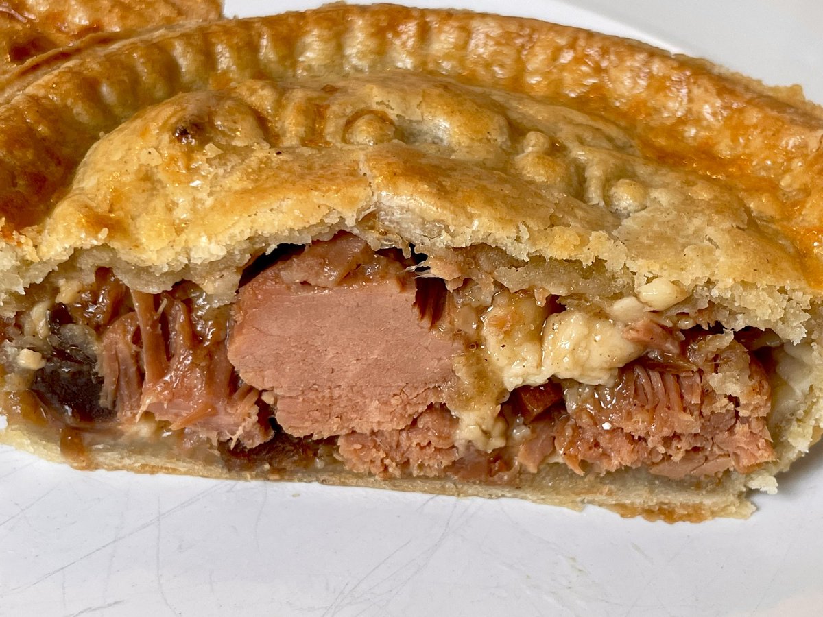 nice_pie1's tweet image. I’m proper chuffed with my latest newbie as it’s proper tasty… my ‘PLOUGHMANS PIE’ I’d filled with Slow Cooked Smoked Ham, Mature Cheddar Cheese and Branston Pickle, encased in a rich buttery shortcrust pastry… it’s delicious hot or cold and I just love it!
#nicepie #pie #tasty