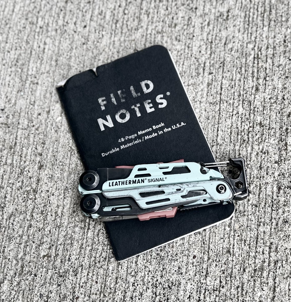 Dad. Wants. Field Notes ☀️

fieldnotesbrand.com/?aff=76