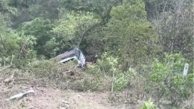 nishath15256376's tweet image. जम्मू-कश्मीर के रियासी में तीर्थ यात्रियों से भरी बस पर आतंकी हमला, 9 की मौत
#terror #terroristes #atack