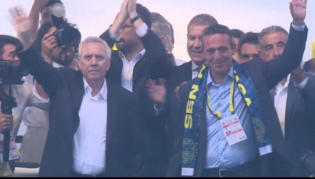 FerhatSalmas's tweet photo. Kazanan Fenerbahçe 💛💙 https://t.co/j8Zj4qgVRH
