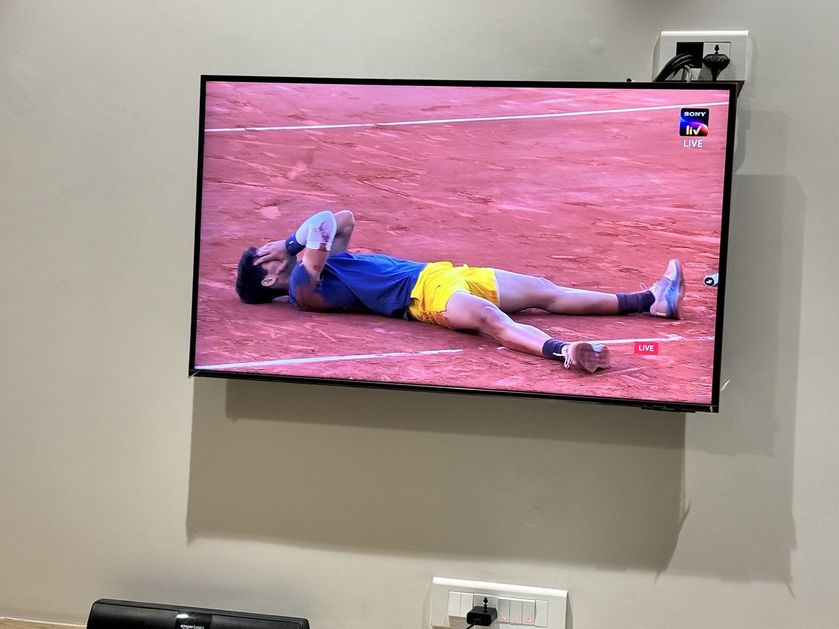 vikalpjain007's tweet photo. Well deserved @carlosalcaraz! 🏆🏆🏆

Heartbreaking for @AlexZverev but he will win one day!

#RolandGarros https://t.co/qKTJd1oOaf
