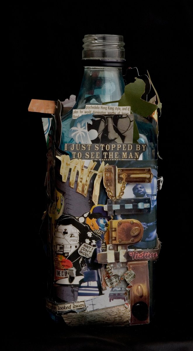 sloppy_james's tweet photo. I Just Stopped By To See The Man' - (a comic-book-styled film noir bottle) https://t.co/Cx6nzDrVtB 

#movies #NFTs #bayarea #art #sundayvibes https://t.co/J5R1X5LHEB