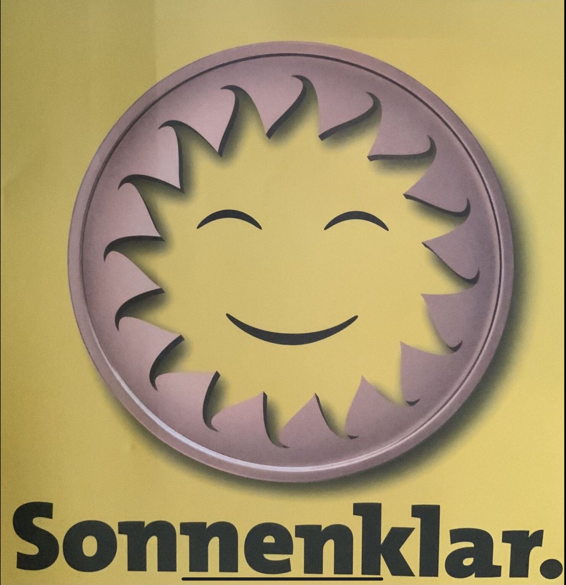 🇨🇭 Danke Schweiz 🇨🇭 #StromgesetzJA
Nach der politisch erzwungenen Pause mit 3x nein bei der Ablehnung der Solar-Rappen Initiative am 24. September 2000 geht es in der Schweiz nach 24 Jahren am 9. Juni 2024, endlich weiter bei der Energiewende!