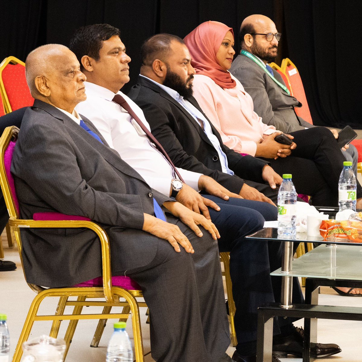 MoTCAmv's tweet photo. Minister Mohamed Ameen attended the closing ceremony of the 14th South Asian Bodybuilding & Physique Sports Championship.The event brought together top athletes from across South Asia, showcasing their dedication and excellence in bodybuilding and physique sports.
@MoSFR_mv 
@bbammv 
@ameen3d
