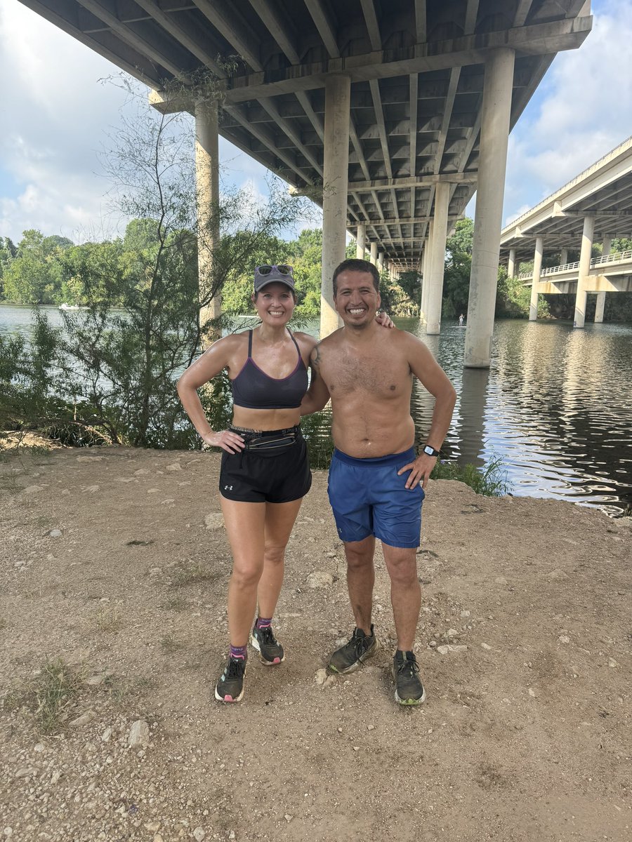 ChikageWeather's tweet photo. Can’t crush running goals without putting in the work! ✔️13.1 miles with @iramjleon this morning! 🥵 #runningmeteorologist #austinrunners  #running  #atxrunner #run #rundone https://t.co/vldu9BkfOr
