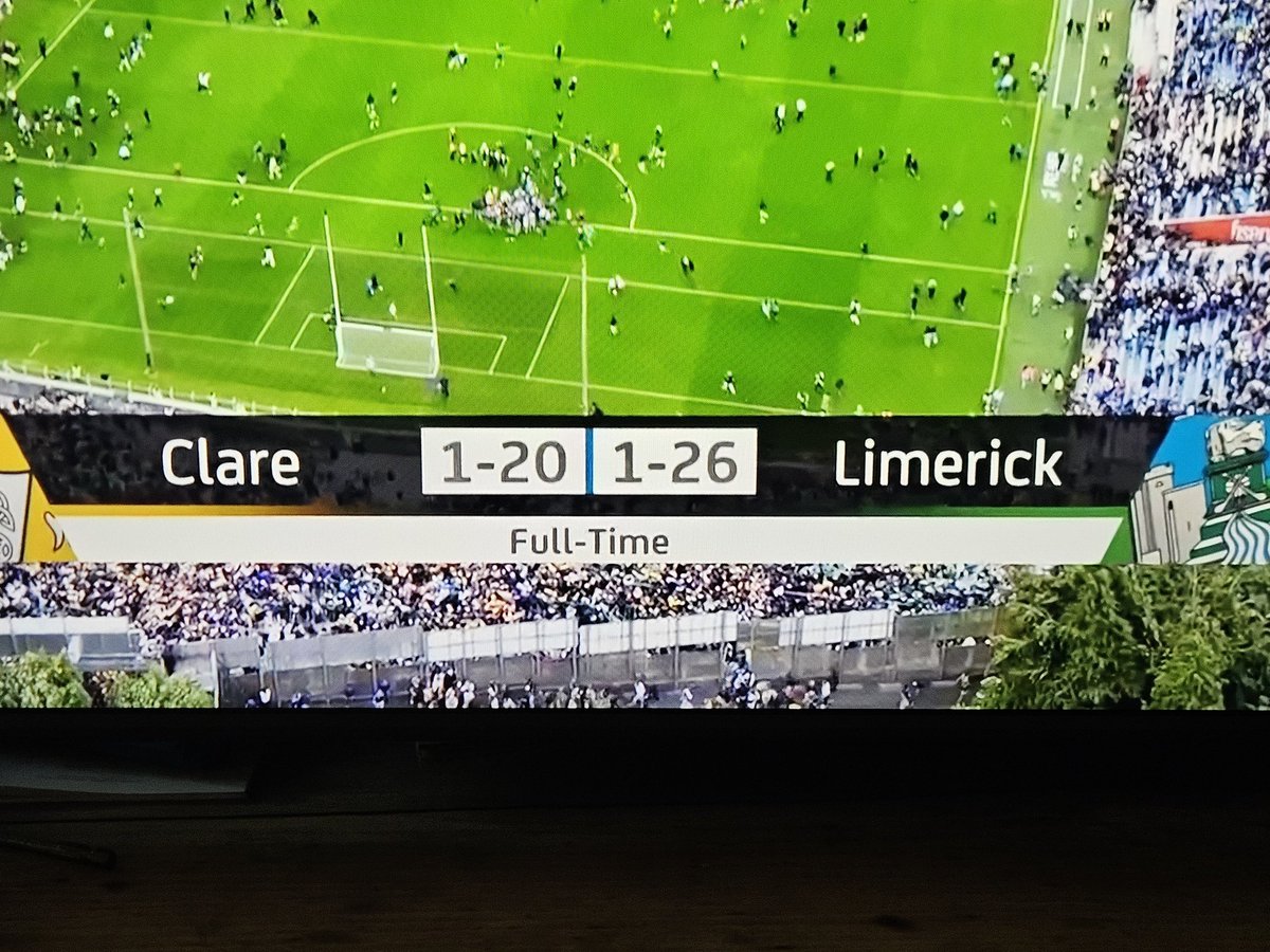 SiobhanWeekes's tweet photo. It's still morning here in Northern California, so we still have the whole day left to celebrate @LimerickCLG's historic six-in-a-row!!!! 💚💚💚 #LIMvCLA #MunsterHurlingChampionship https://t.co/8LzsojufVr