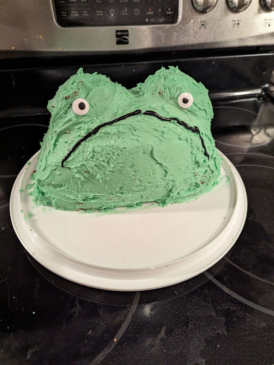 mkhardywrites's tweet photo. One of our discords decided to bake frog-themed treats this weekend and share pictures. Everyone did amazingly... https://t.co/3H0Yv26uyz