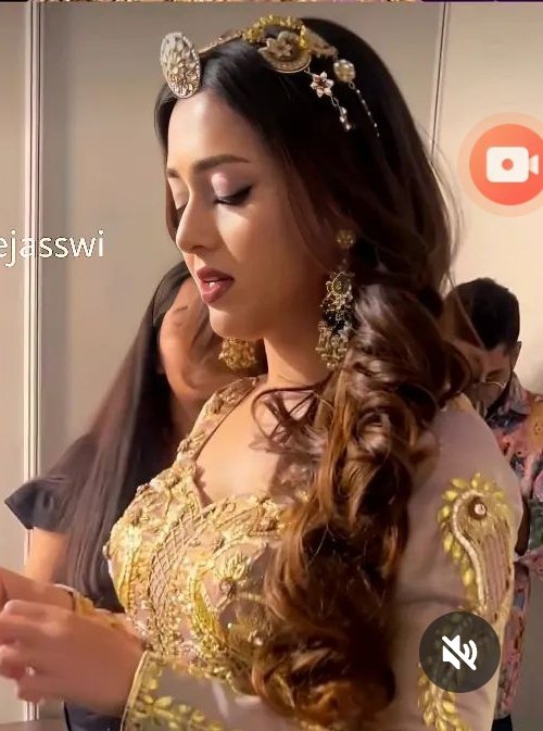MuskanBapna3's tweet photo. HBD TEJASSWI PRAKASH 
#TejasswiPrakash
#TejRan https://t.co/3F4DMmwd9d