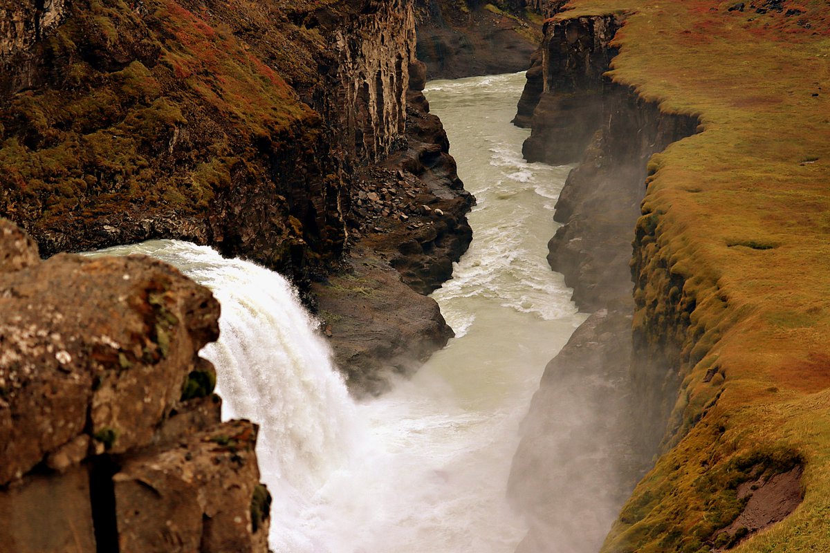 RobCurrell's tweet photo. Gullfoss falls was pretty inspiring.
#Gullfoss #waterfalls #Iceland #RobCurrell #photographer #photography https://t.co/zlW6ZKaPPc