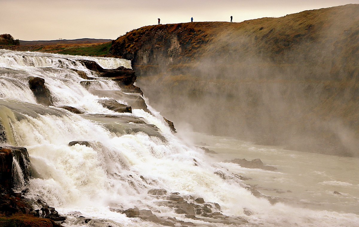 RobCurrell's tweet photo. Gullfoss falls was pretty inspiring.
#Gullfoss #waterfalls #Iceland #RobCurrell #photographer #photography https://t.co/zlW6ZKaPPc