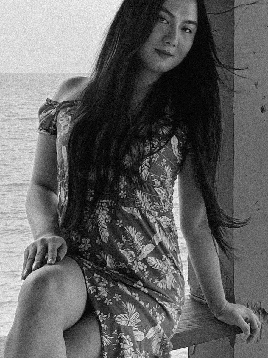 powernappie's tweet photo. She wore summer well. ✨ https://t.co/W5Ix7OfWrP